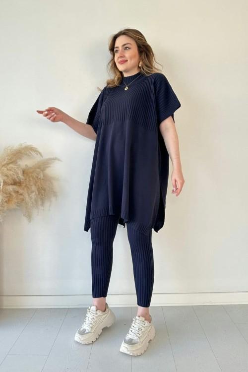 Madeline™ | Gebreid Shirt met Ronde Hals en Broek